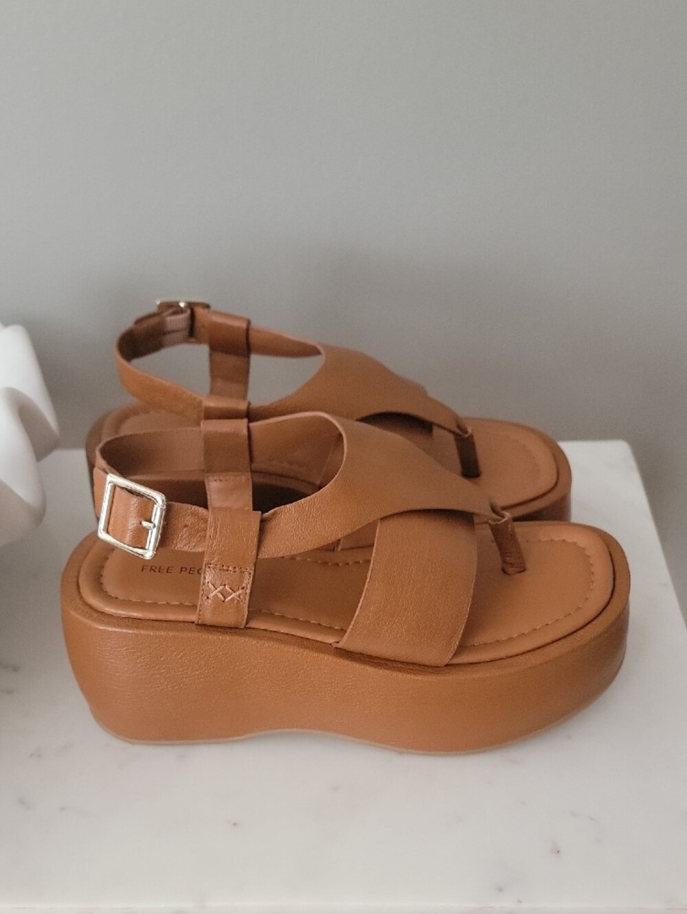 Free People Brown Leather Platform Thong Sandals - Picture 3 of 10